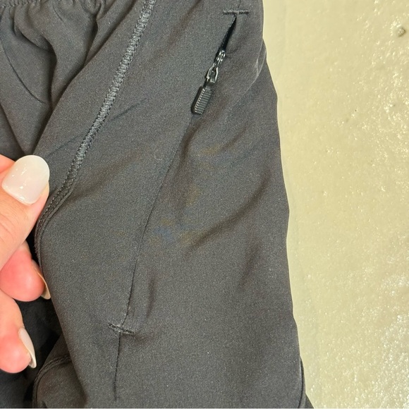 Black Avia Running Shorts Built in Spandex Womens Size M 8 10 high rise waist - Picture 3 of 6